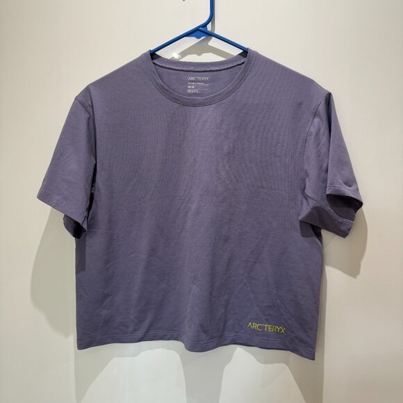 Arcteryx Women's Taema Crop Logo SS T-Shirt Size M Moonstone - Picture 2 of 2